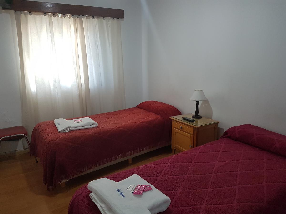 פריטו מורנו Hotel Belgrano מראה חיצוני תמונה